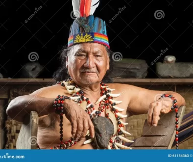 sciamano-amazzoniano-portrait-61154363